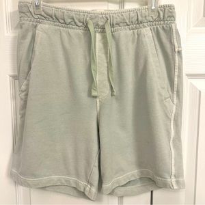 VRST men’s soft knit shorts size small